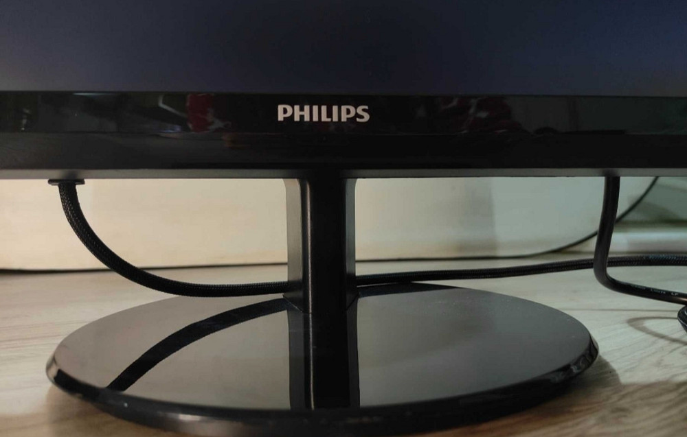 Монитор Phillips 246V5L Киев - изображение 5