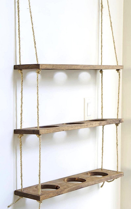 Полка настенная для цветов 