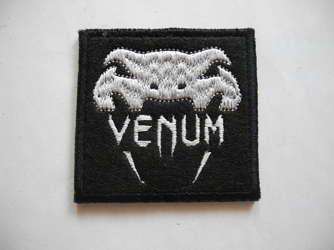 Модный нашивной патч Venum, Молодежная нашивка на одежду, Пришивная аппликация на сумки и рюкзаки Запоріжжя - фото 1