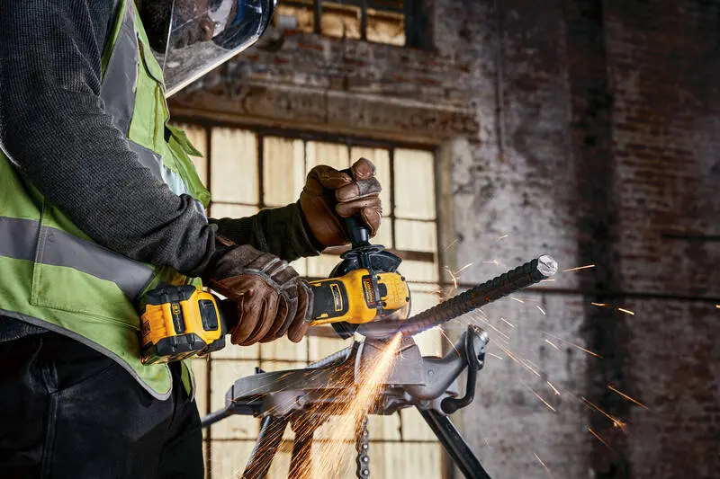 Професійна шліфмашина кутова - болгарка акумуляторна безщіткова DeWALT DCG416VSN : без АКБ, диск 125мм (DCG409VSNT) Київ - фото 6