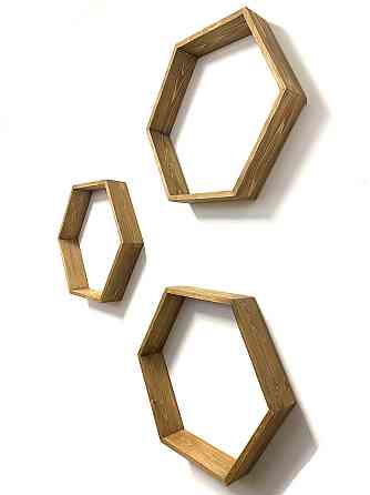 Комплект з трьох дерев'яних поличок у вигляді бджолиних стільників, дерево - ялина, натуральний та екологічний продукт Кам'янець-Подільський