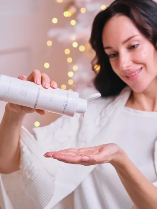 Очищающая эмульсия с экстрактом малины Christina Nuance Raspberry Cleansing Emulsion 300 мл Днепр - изображение 2