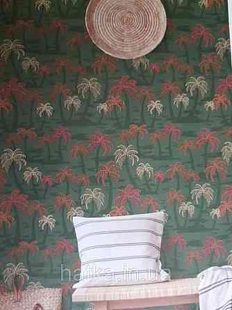 Шпалери вінілові Lutece Bensimon пальми дерева теракотові білі на зеленому Київ
