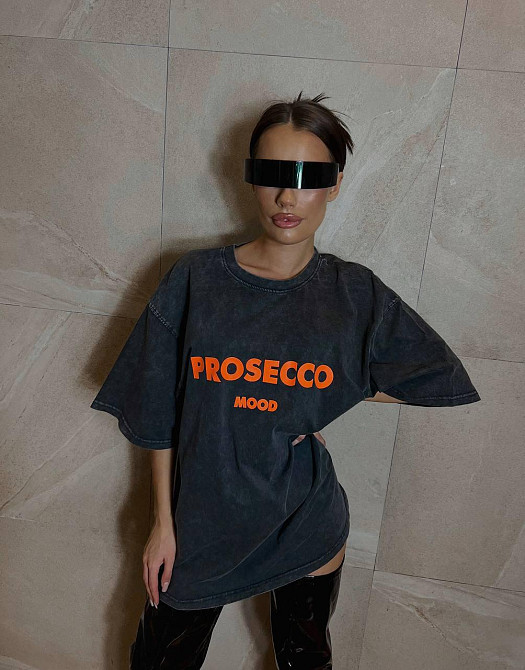 Женская трендовая оверсайз футболка с накатом PROSECCO трикотаж - 100% хлопок в технике тай-дай Одесса - изображение 1