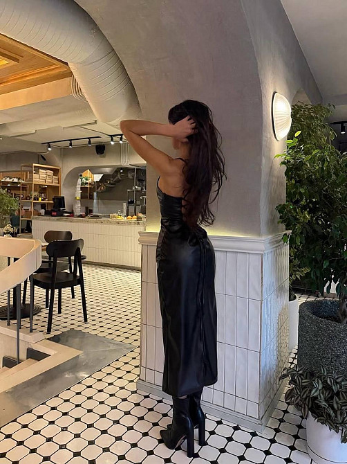 Женское романтическое элегантное платье из эко-кожи. Одесса - изображение 4