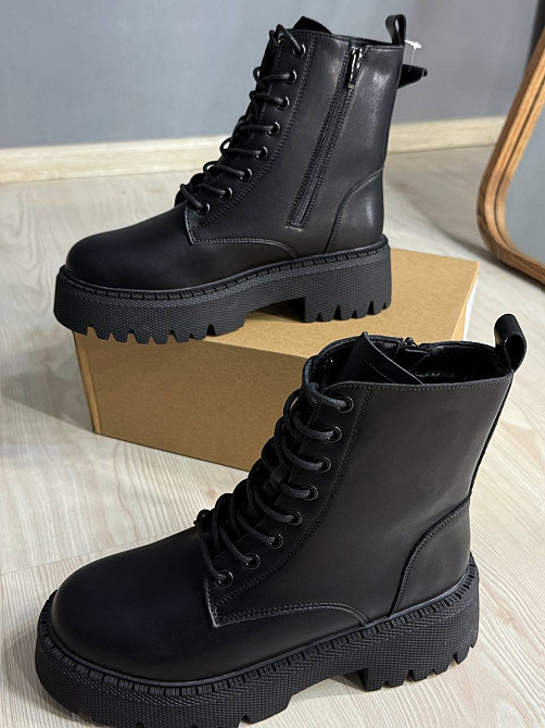 Черевики жіночі Hengji 672 шкіряні утеплені на тракторній підошві чорні, 36, 23 см Київ - фото 9