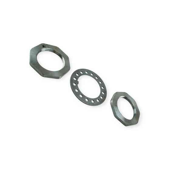 Гайка ступ.задней (2 гайки, проставка) ЗИЛ Мукачево