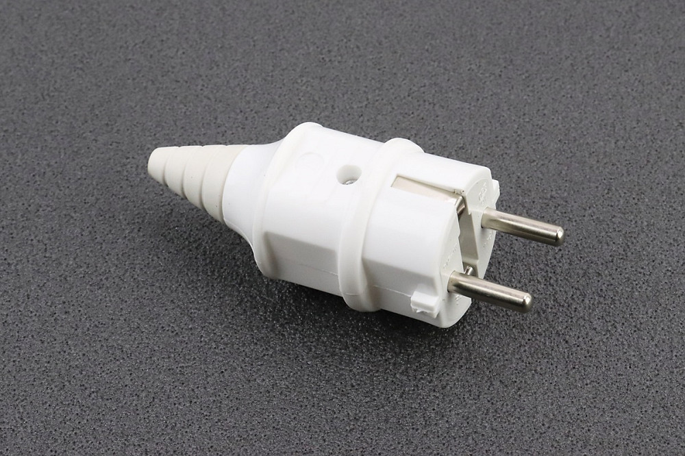 Вилка однофазна 16A, 250V Київ - фото 1