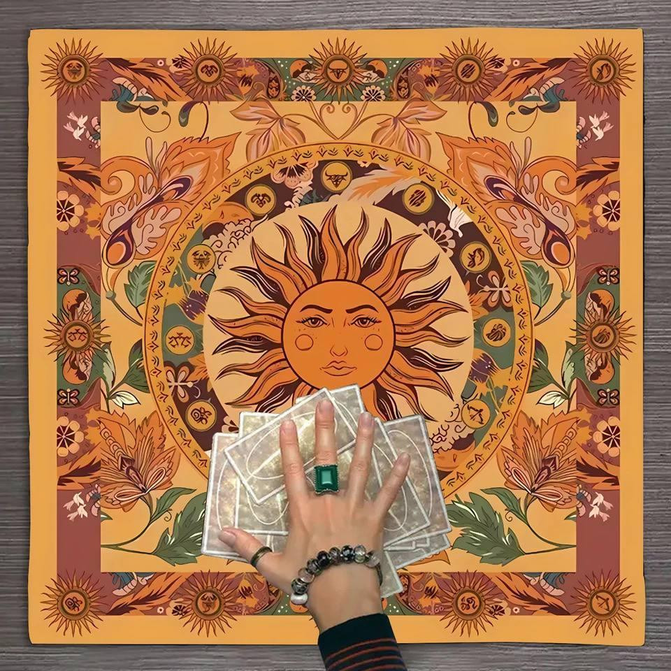 Алтарная скатерть для карт Таро и Рун. Скатерть для гадания 50*50 см. Оранжевая. Киев - изображение 1