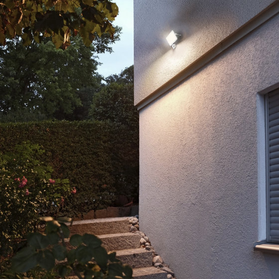 LED Прожектор 10W 5000К 220V з датчиком руху та освітлення білий VL-F2e105W-S Videx Житомир - изображение 7