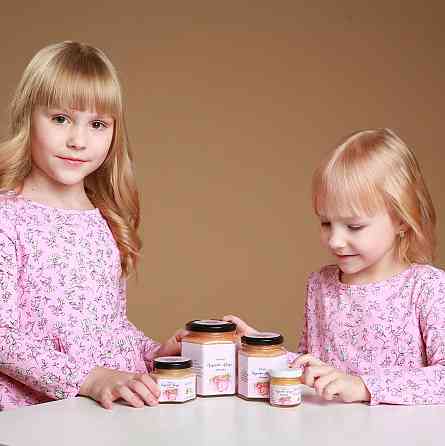 Крем мед с ягодами клубники 250 грамм Одесса