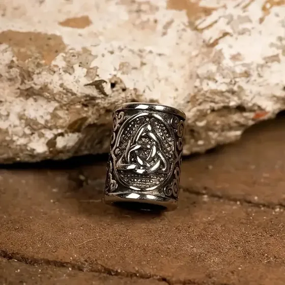 Набор 5 металлических бусин-шармов в скандинавском стиле с символом трикветра Киев