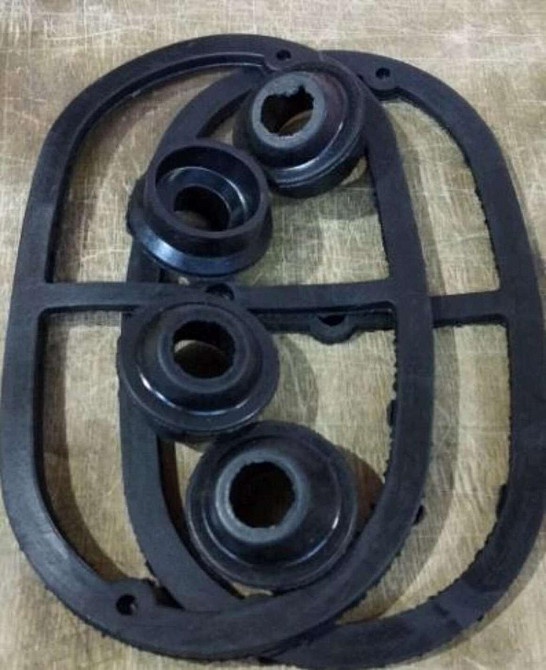 Прокладка кришки клапанів (+, 2 + 4 шт.) мотоцикл УРАЛ Мукачево - фото 1