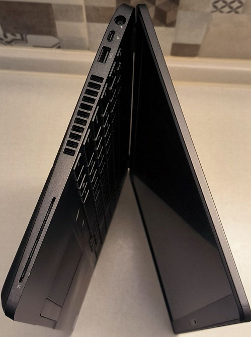Ноутбук DEll Latitude 5500 i7-8665U/ 16/512Gb. Киев - изображение 3