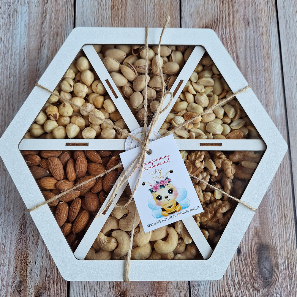 Подарунковий набір горішків у дерев'яній коробочці 450 грамів Одеса - фото 9