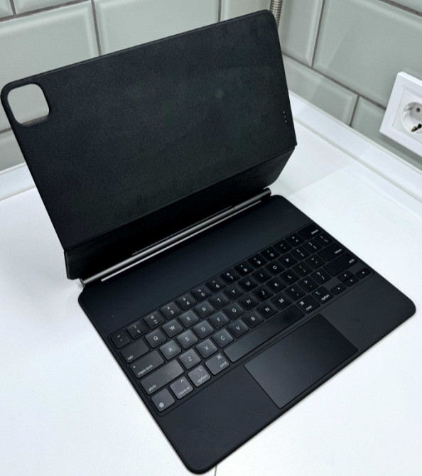Планшет Magic Keyboard for iPad Pro 12.9" 5th gen - Black ( MJQK3) Київ - фото 5