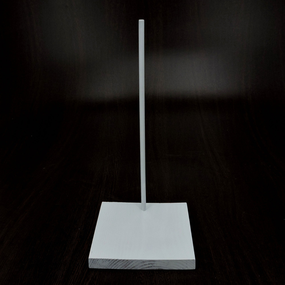 Подставка для кукол 