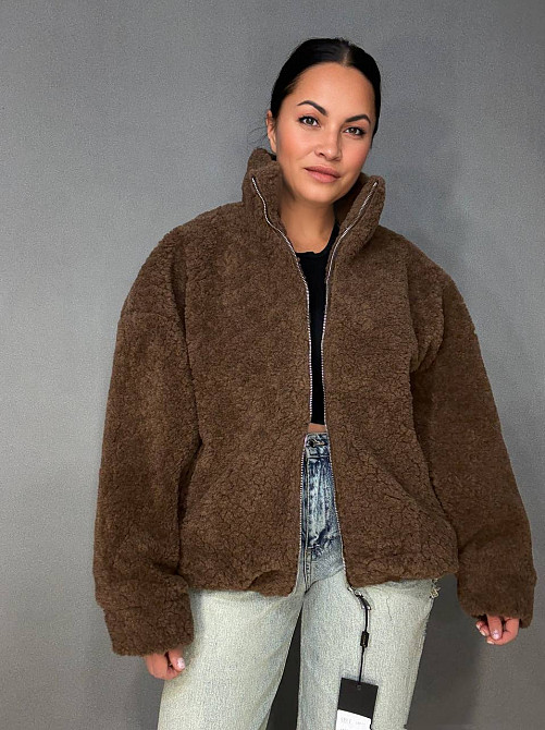 Шуба женская Lady Yep 10017 тедди бомбер оверсайз на молнии, коричневый, one size Киев - изображение 16