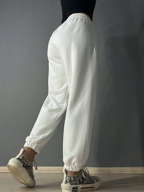 Брюки женские LSK 5279 спортивные джогеры на резинке с карманами оверсайз белые, белый, L Одесса - изображение 3