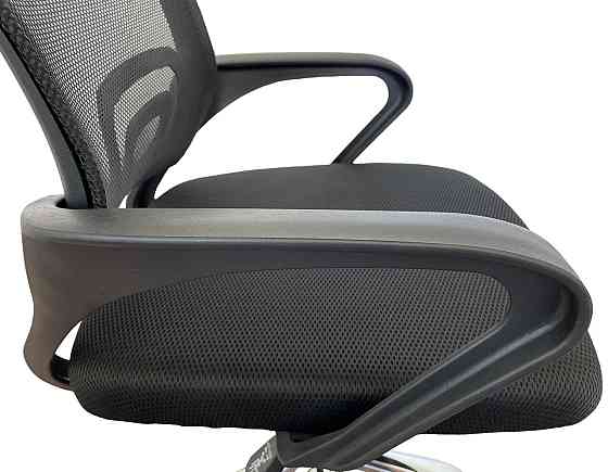 Офисное кресло руководителя Tehforward Real хром Tilt Черный Днепр