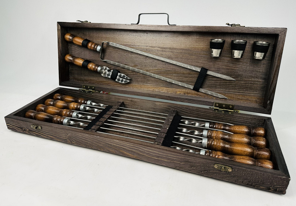 Подарунковий набір шампурів в дерев'яному кейсі для пікніка КІЗЛЯР, ручної роботи (шампура і аксесуари) HAPPY DAYS Тернопіль - фото 1