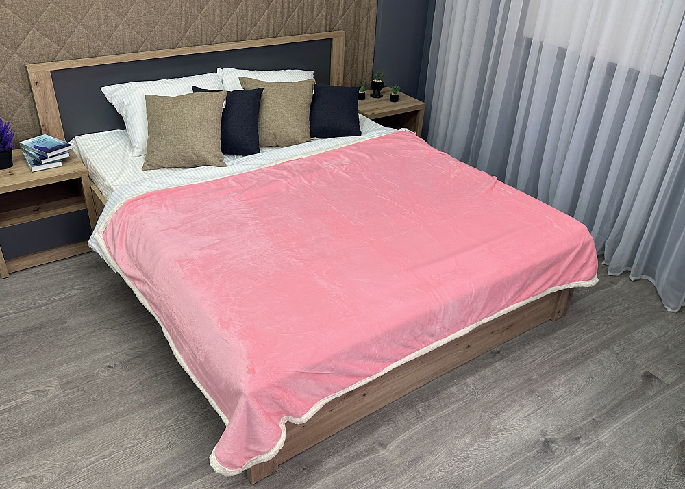 Плед двосторонній 155х200 см (+-5см) із штучною овчиною Рожевий з білим (87-061) Київ - фото 3