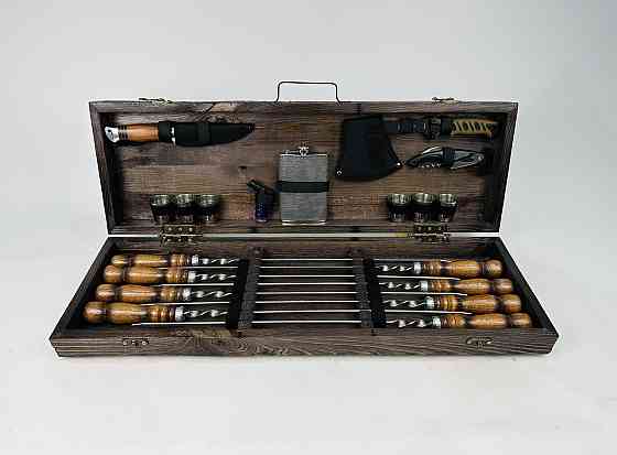 Подарунковий набір шампурів в дерев'яному кейсі для пікніка МИСЛИВЕЦЬ ручної роботи (шампура і аксесуари) HAPPY DAYS Тернопіль