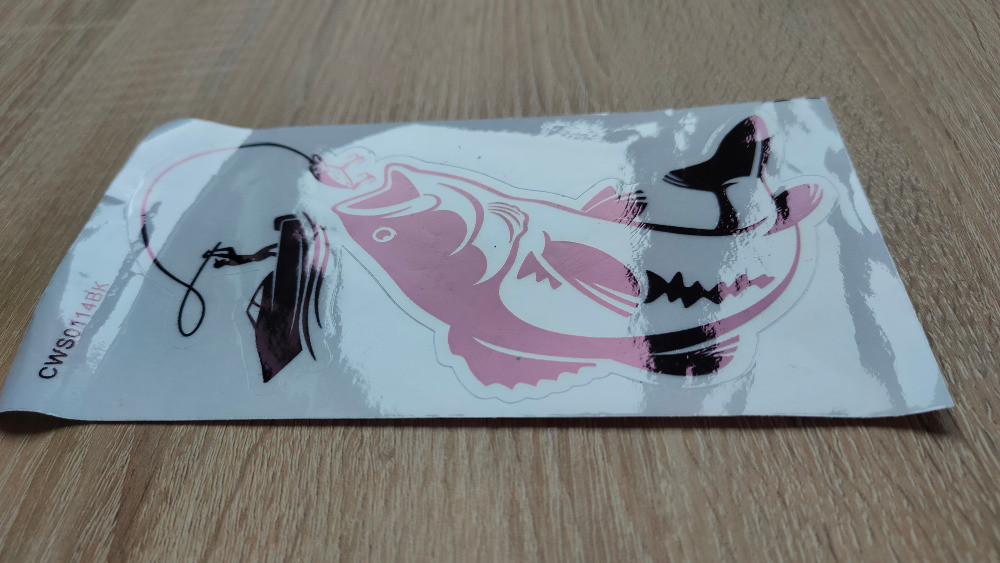 Наклейка на авто Рыбак с крупной рыбой Киев - изображение 3