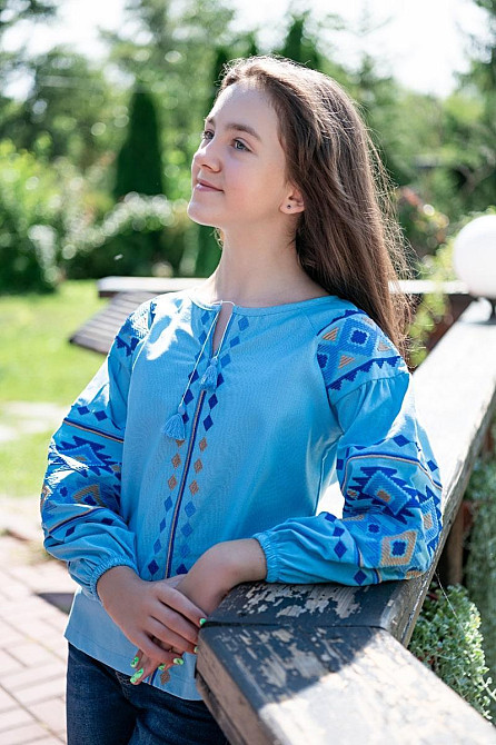 Вишиванка для дівчаток-підлітків, блакитна топ Київ - фото 1