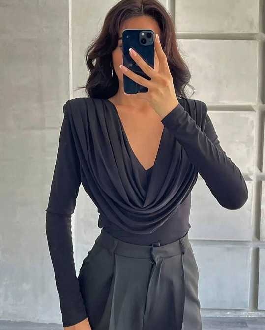 Женское боди с красивым декольте Одесса - изображение 1