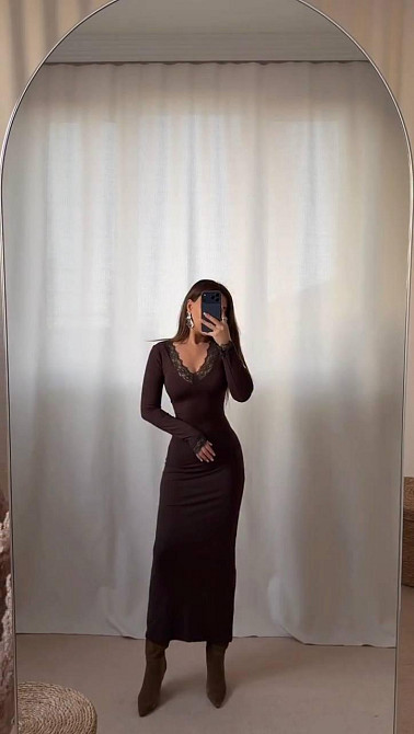 Жіноче романтичне елегантне мідіплаття і з мереживом віскоза Шоколад, 42/44 Одеса - фото 4