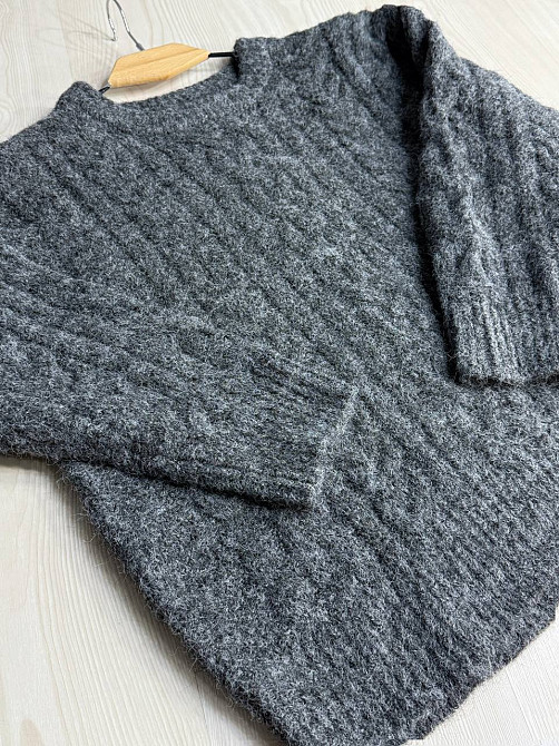 Светр жіночий A-N 3324 оверсайз крупна в’язка букле коси довгий one size, темно-сірий, one size Київ - фото 6