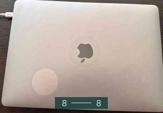 Ноутбук: MacBook Pro 13 , 16/256Gb. Київ