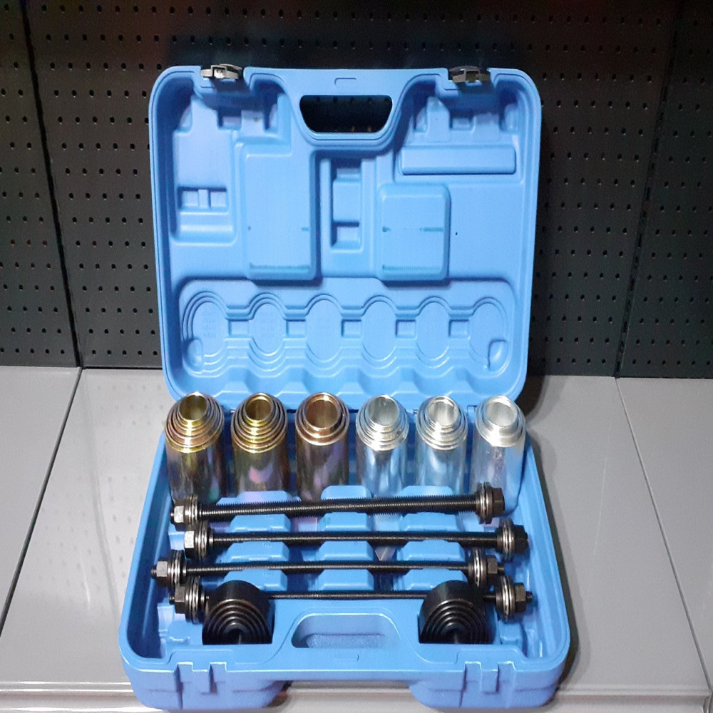 Набір зйомників для заміни сайлентблоків, втулок і підшипників універсальний 26пр.ROCKFORCE RF-933T1 Чернігів - фото 1