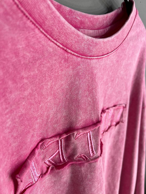 Футболка женская A-N 26029 оверсайз широкая вареная дай длинный рукав 3\4 с вышивкой впереди one size, розовый, one size Киев - изображение 6