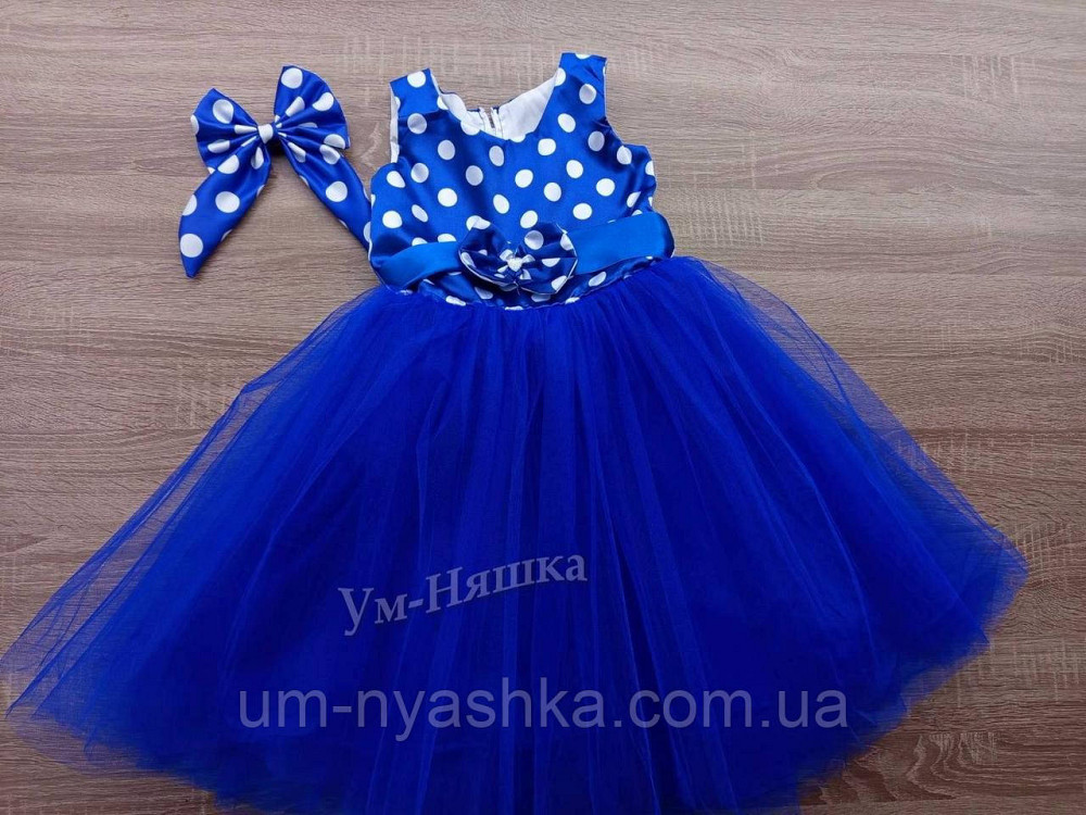 Пышное нарядное платье в горох в ретро стиле 