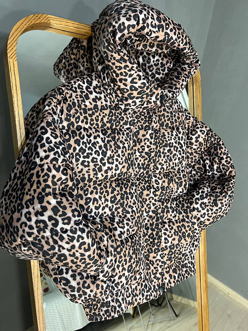 Куртка жіноча Lady Yep 9006 коротка з капюшоном леопардовий принт на резинці демісезонна світло-коричневая, світло-коричневий, 46 Київ - фото 17