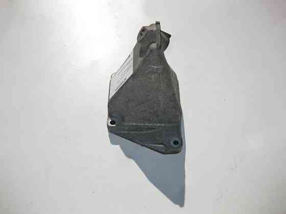 Mercedes-Benz  A2722230604 Кронштейн опори двигуна правий M272 V6 3.5л S-Class W221 Одесса