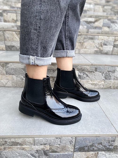 Черевики жіночі Milanti 819/12/02 чорні (весна-осінь, шкіра лакована) (4187) 38 Коломыя - изображение 1