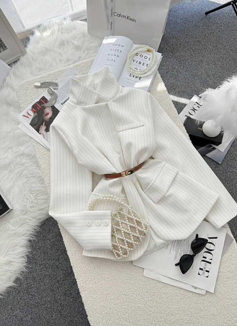 Жіночий класичний піджак вільного крою в смужку костюмка Айворі, 42/44 Одеса - фото 9