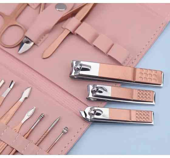 Набор для маникюра и педикюра в кейсе,пинцет,пилочка,ножницы универсальные предметы 16 шт, цвет коралловый Каменец-Подольский