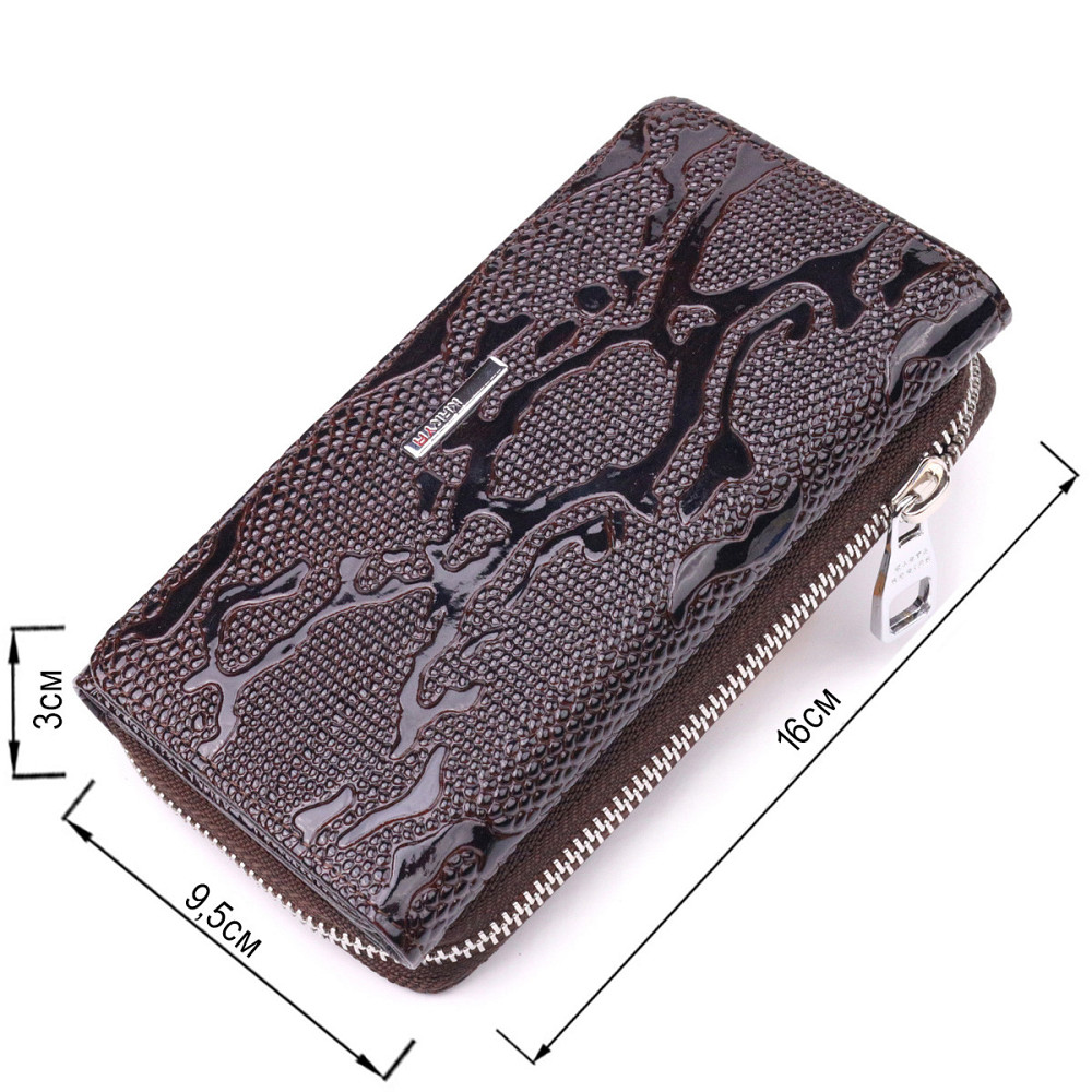 Вместительное женское портмоне из лакированной фактурной кожи KARYA 21429 Коричневый Киев - изображение 3