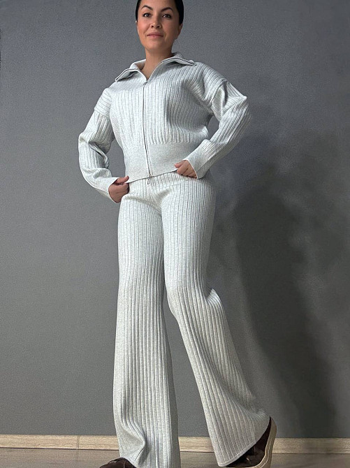 Костюм жіночий Joy One 376 вʼязаний в рубчик з кофтою на блискавці та брюками палаццо, сірий, one size Київ - фото 5