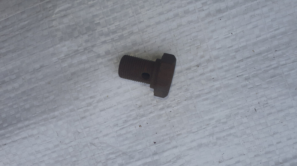 Болт з'єднання трійника (муфти) з циліндром гідровакуумного підсилювача гальм Москвіч. 408-3506014. Харків - фото 1