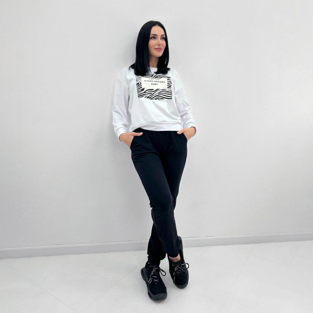 Трикотажный спортивный костюм с принтом 