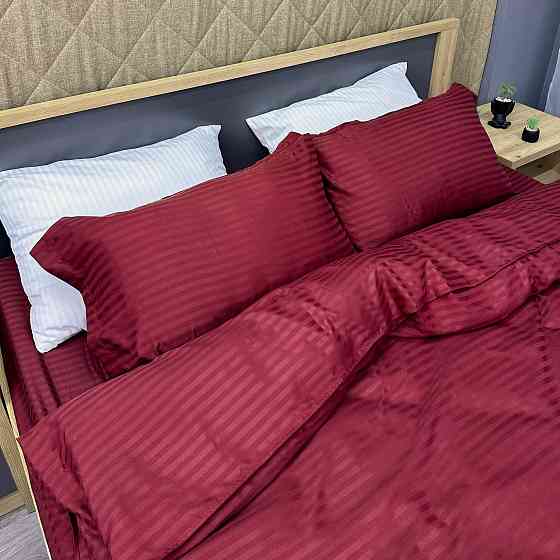 Комплект постельного белья Страйп-сатин Евро 200х230 с простыней на резинке Бордовый (88-117) Киев
