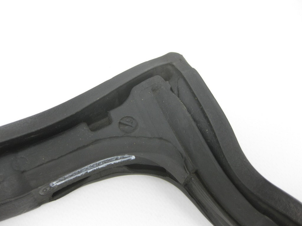 Mercedes-Benz  A2117200278 Ущільнювач на передніх правих дверях E-class W211 E-class S211 Одесса - изображение 8