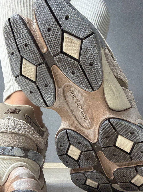 Кросівки жіночі і чоловічі NB 9060-3 замша з сіткою потерті унісекс бежеві, 37, 23,5 см Київ - фото 18