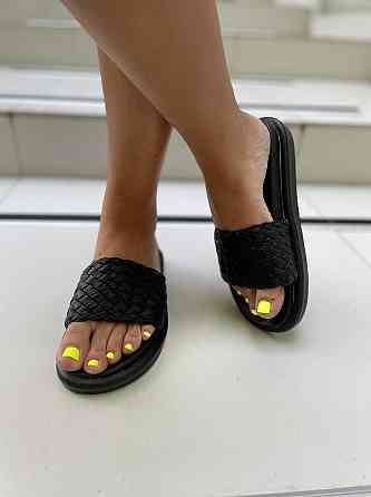 Seben Шльопанці жіночі зі штучної шкіри на плоскій підошві чорні Seben T115-1 р. 36-41 Коломия