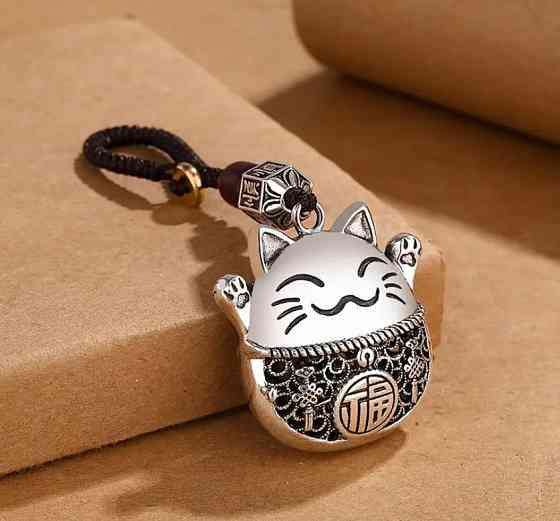 Брелок "Lucky Fortune Cat", брелок Манеки-неко брелок, підвіска "Щасливий кіт" для чоловіків. Київ